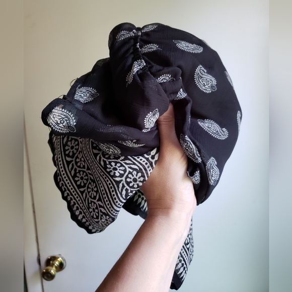 NWOT elegant black sheer ruffle dress - Picture 2 of 15